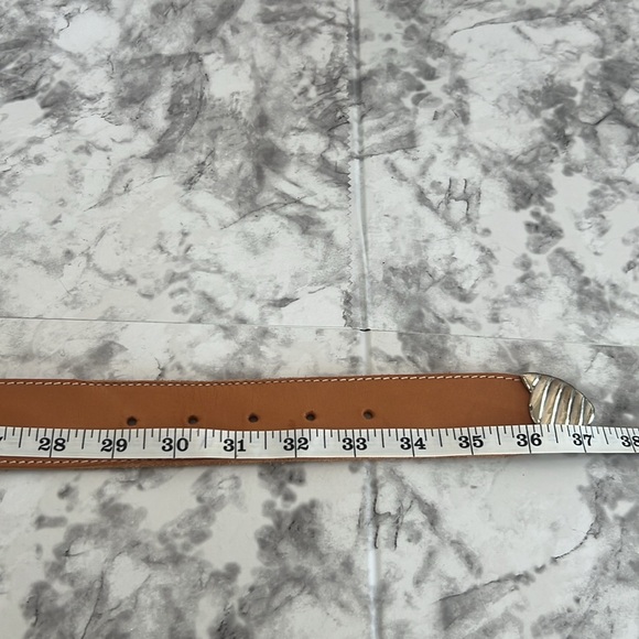 Vintage Genuine leather belt made in USA size Medium - Picture 5 of 5